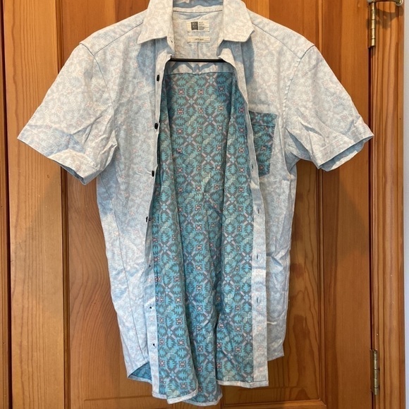 Short Sleeve Casual Patterned Button-Up Shirt - Picture 3 of 4